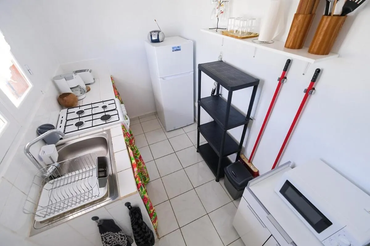 Lamentin Joli Appartement T2 Avec Citerne גוואדלופ